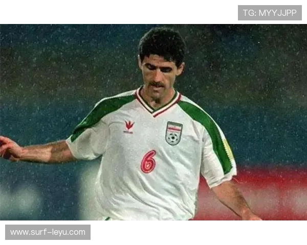 二十位昔日足坛巨星回顾他们辉煌时刻与经典故事