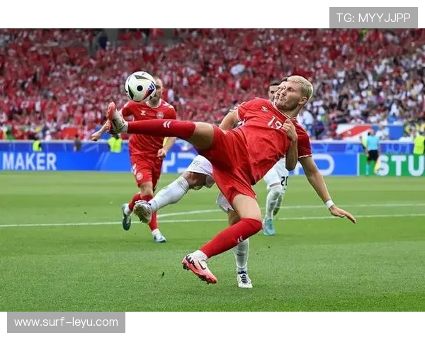 足球场上的另类之星：那些因丑陋外貌却依然成功的足球球员们