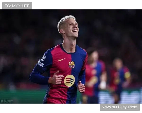 金发足球球星荣耀瞬间揭晓 跨越巅峰的传奇与魅力